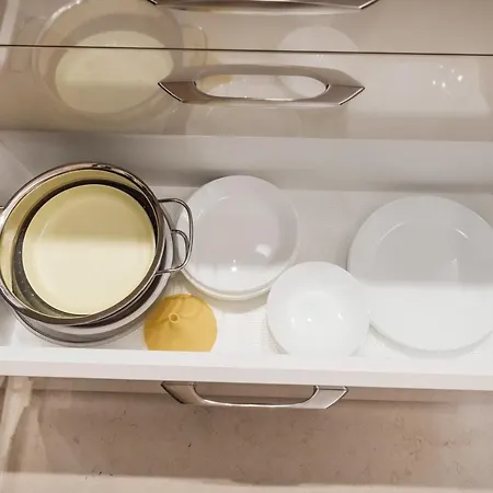 Shining Feather Lägenhet